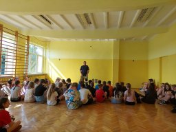 Rok szkolny 2022-2023 - 81 - Spotkanie z Policjantem